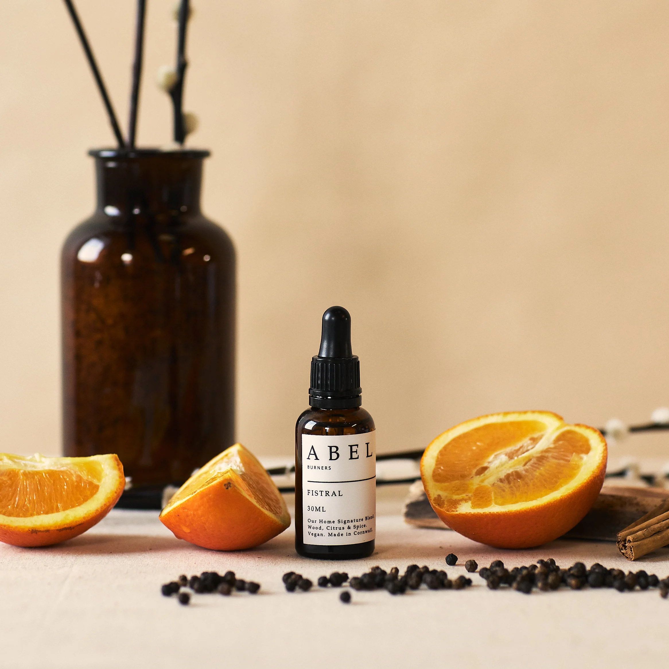 Fistral 30ml Oil - Sandalwood & Orange - Image 3